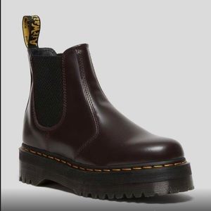 Women’s Dr Martin black platform Chelsea boots size 9